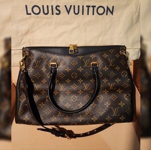 Authentic Louis Vuitton Monogram Pallas Noir MM, Rare
